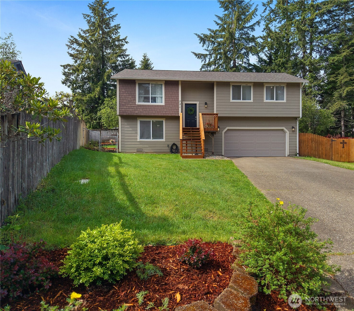 721 W Sunset Court, Shelton, WA 98584