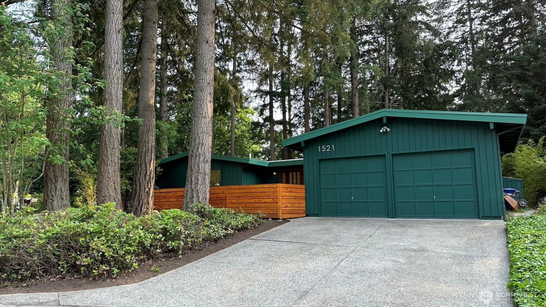1521 150th Avenue SE, Bellevue, WA 98007