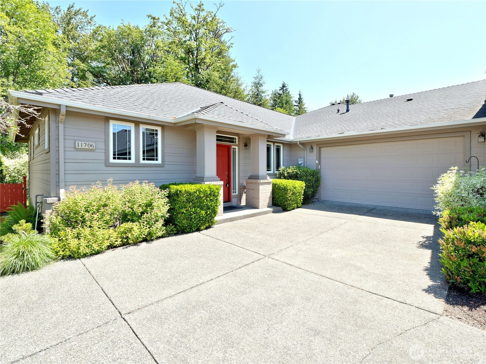 11706 239th Avenue NE, Redmond, WA 98053