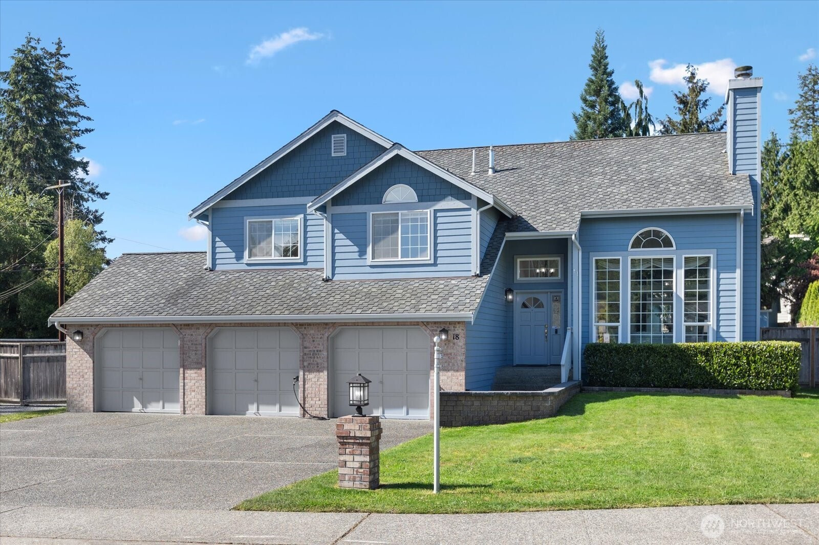 18 174th Street SW, Bothell, WA 98012