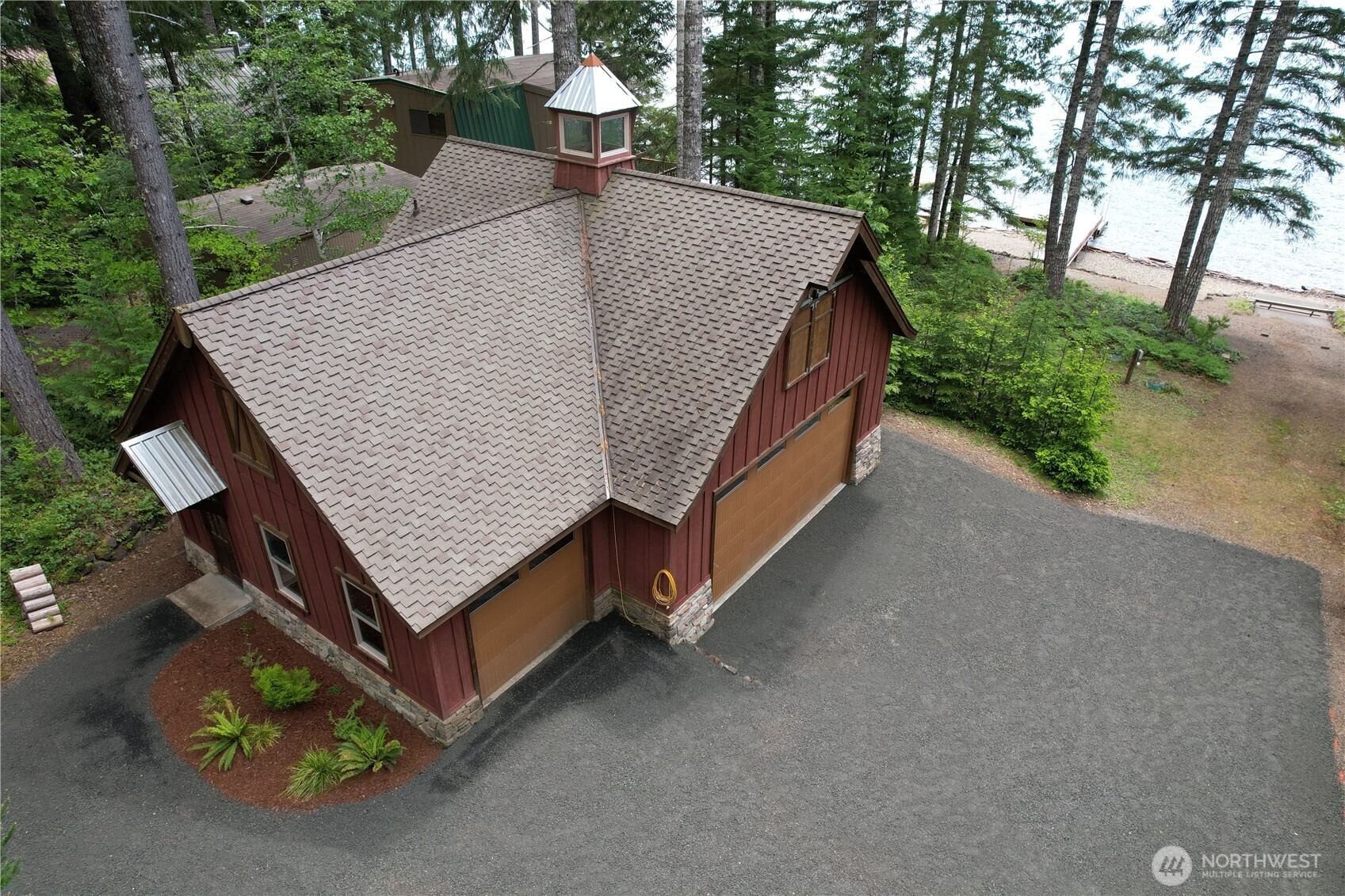 61 N Potlatch Drive N, Hoodsport, WA 98548