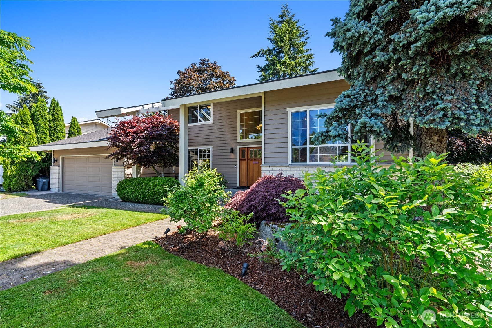 19218 91st Avenue NE, Bothell, WA 98011