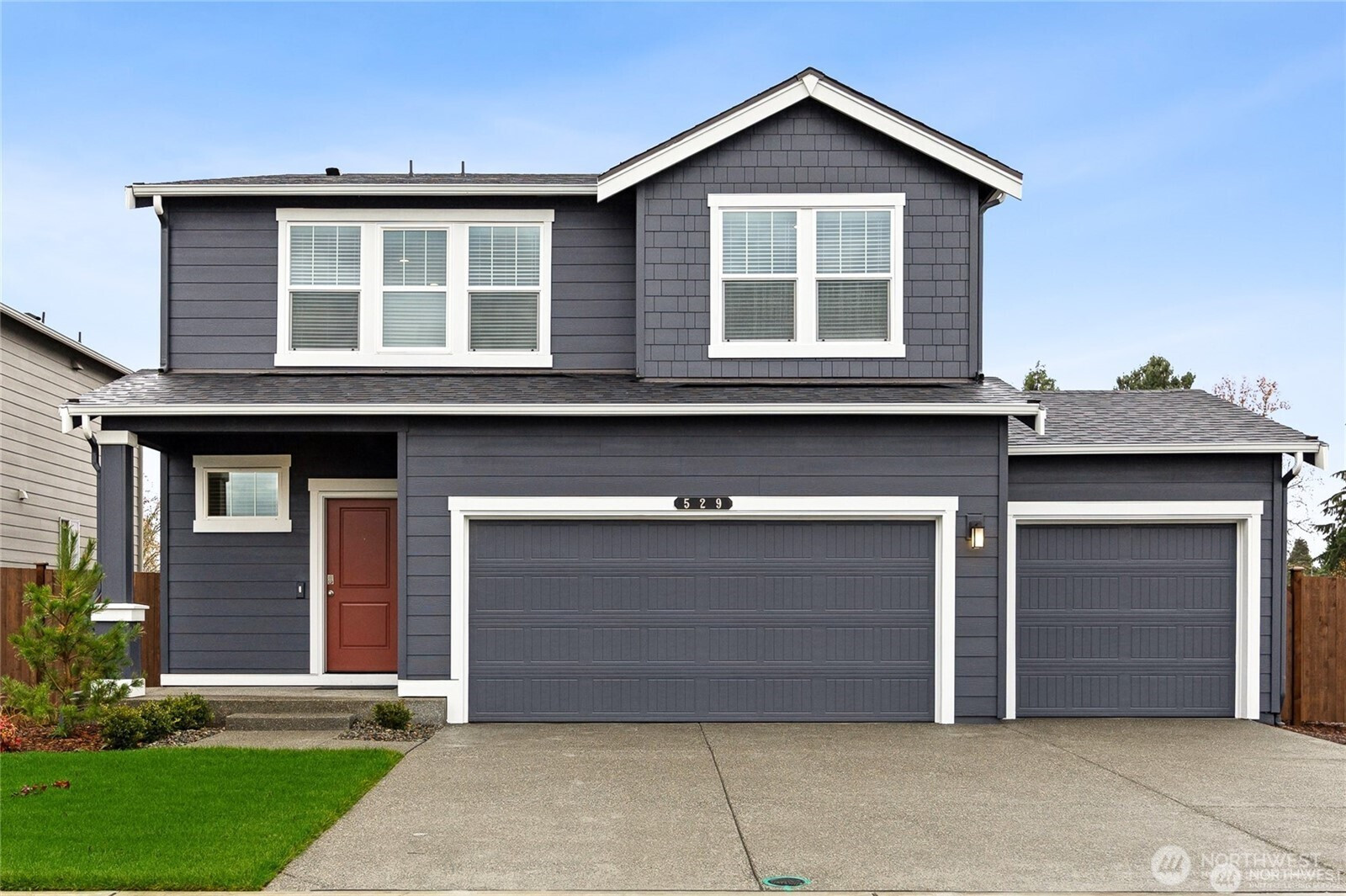 12823 8th Avenue E, Tacoma, WA 98445