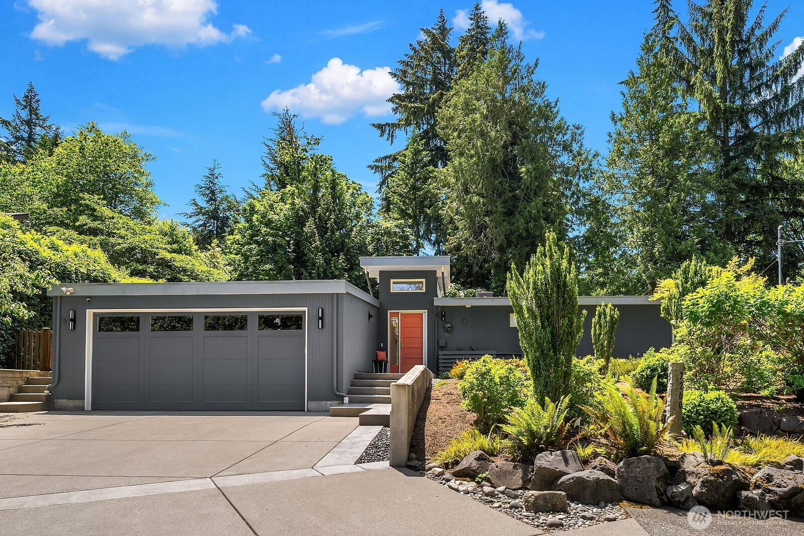 7260 W Mercer Way, Mercer Island, WA 98040