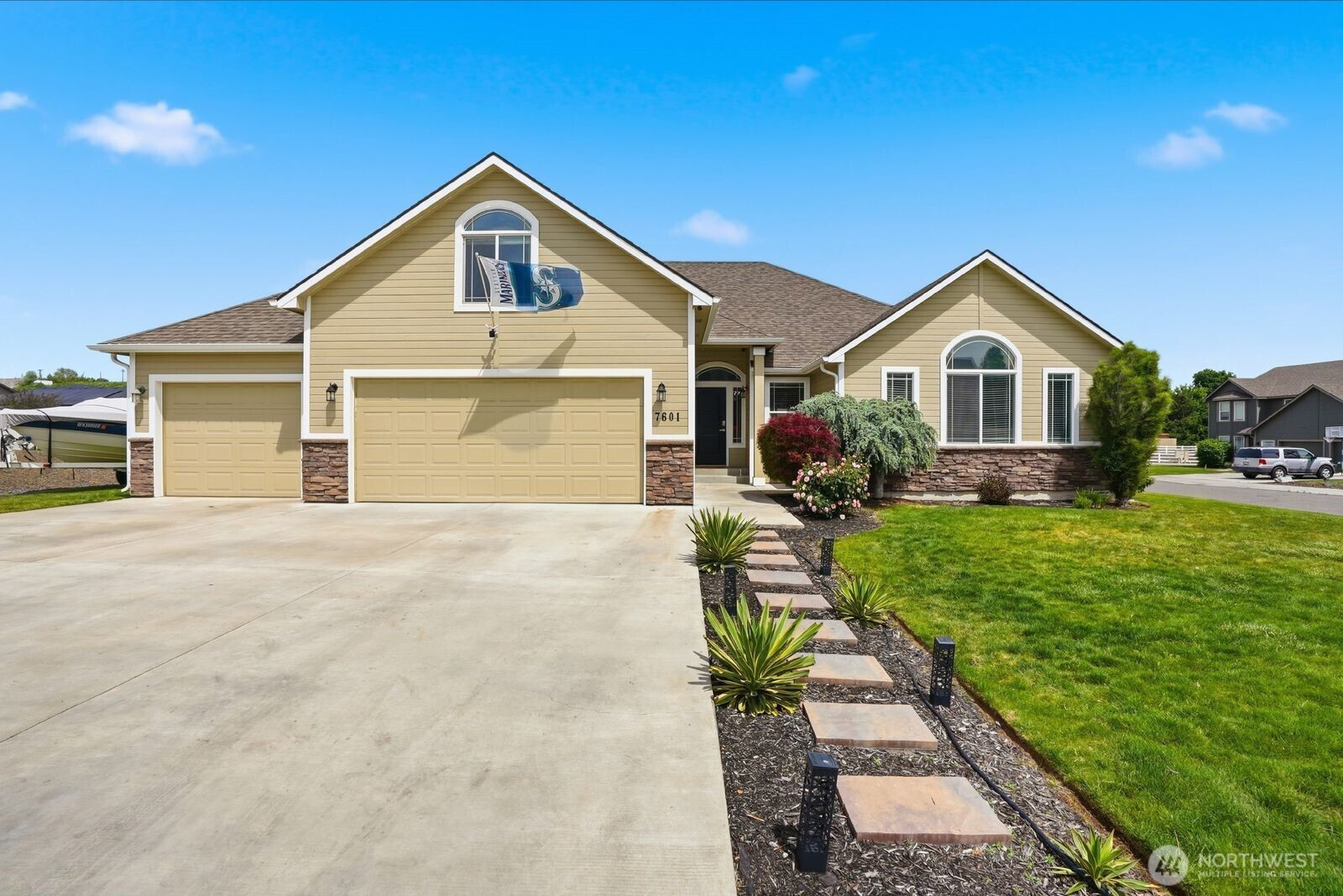 7601 W Washington Avenue, Yakima, WA 98903
