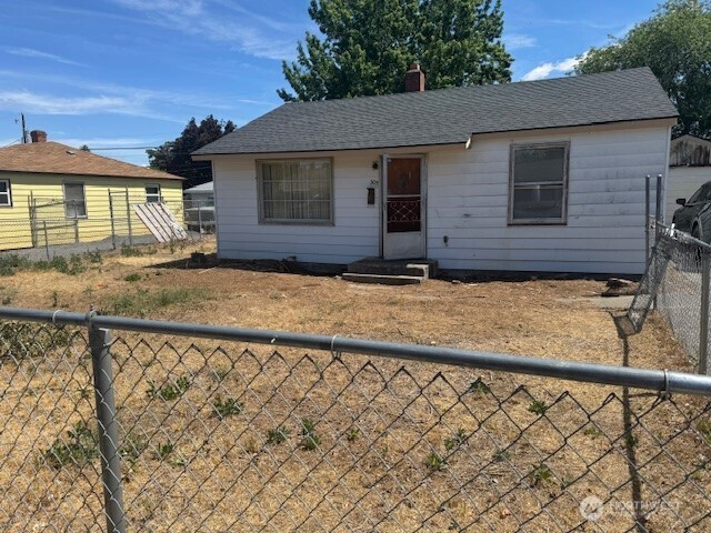 30 NE H Street, Ephrata, WA 98823