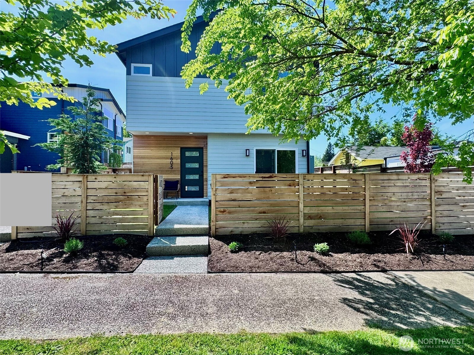 1605 SW Kenyon Street, Seattle, WA 98106