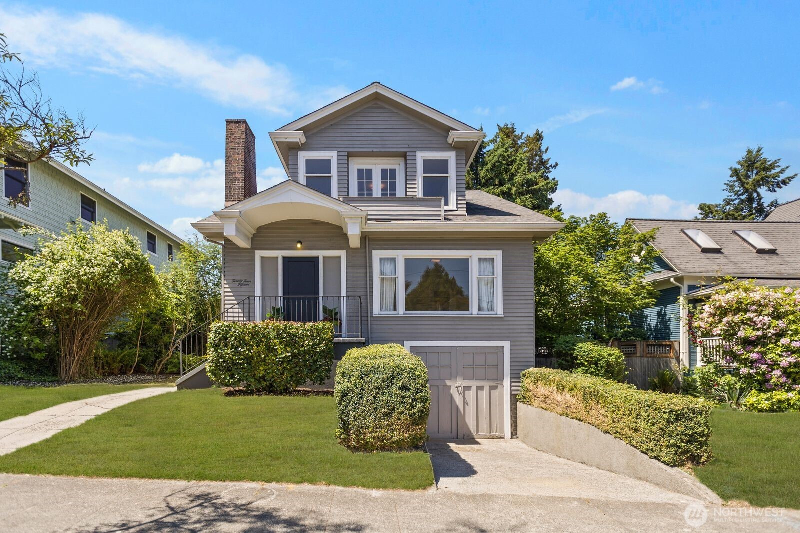 2415 Queen Anne Avenue N, Seattle, WA 98109