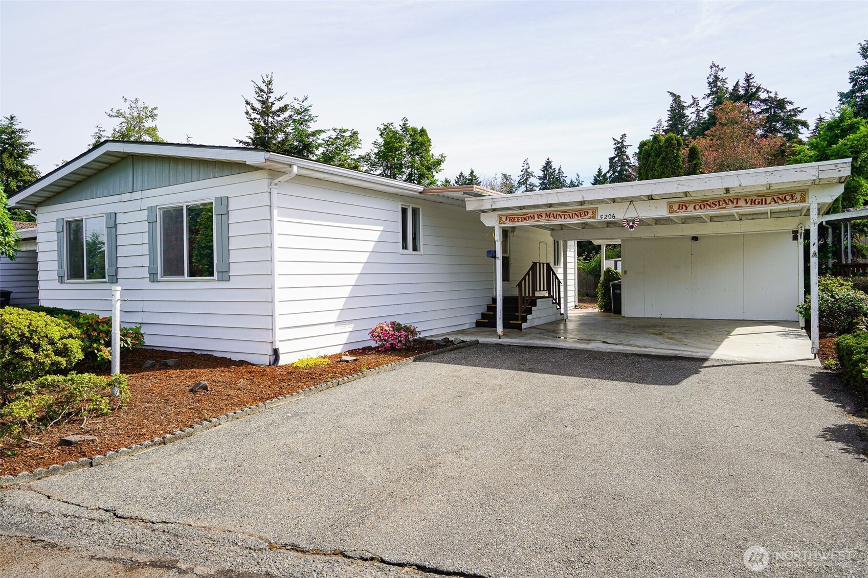 5206 90th Street E, Tacoma, WA 98446