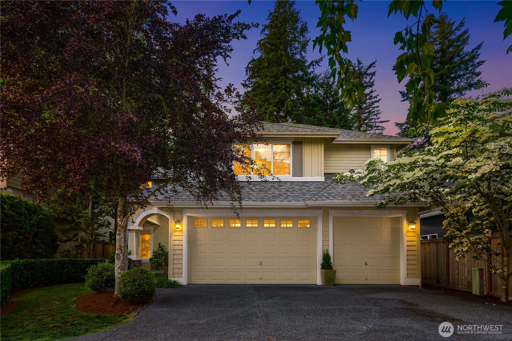 27422 SE 8th Place, Sammamish, WA 98075