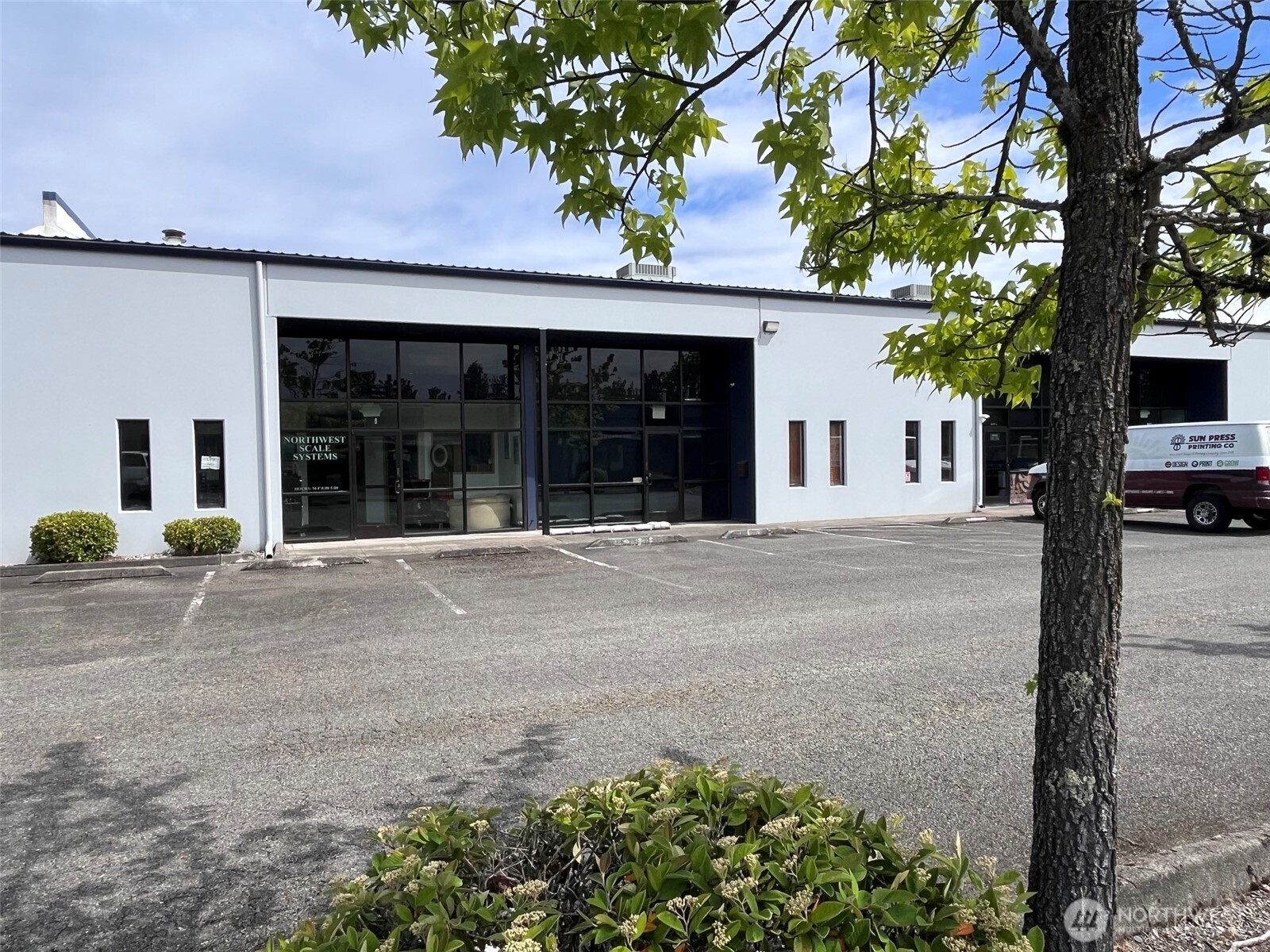 1721 W Valley Highway, Auburn, WA 98001