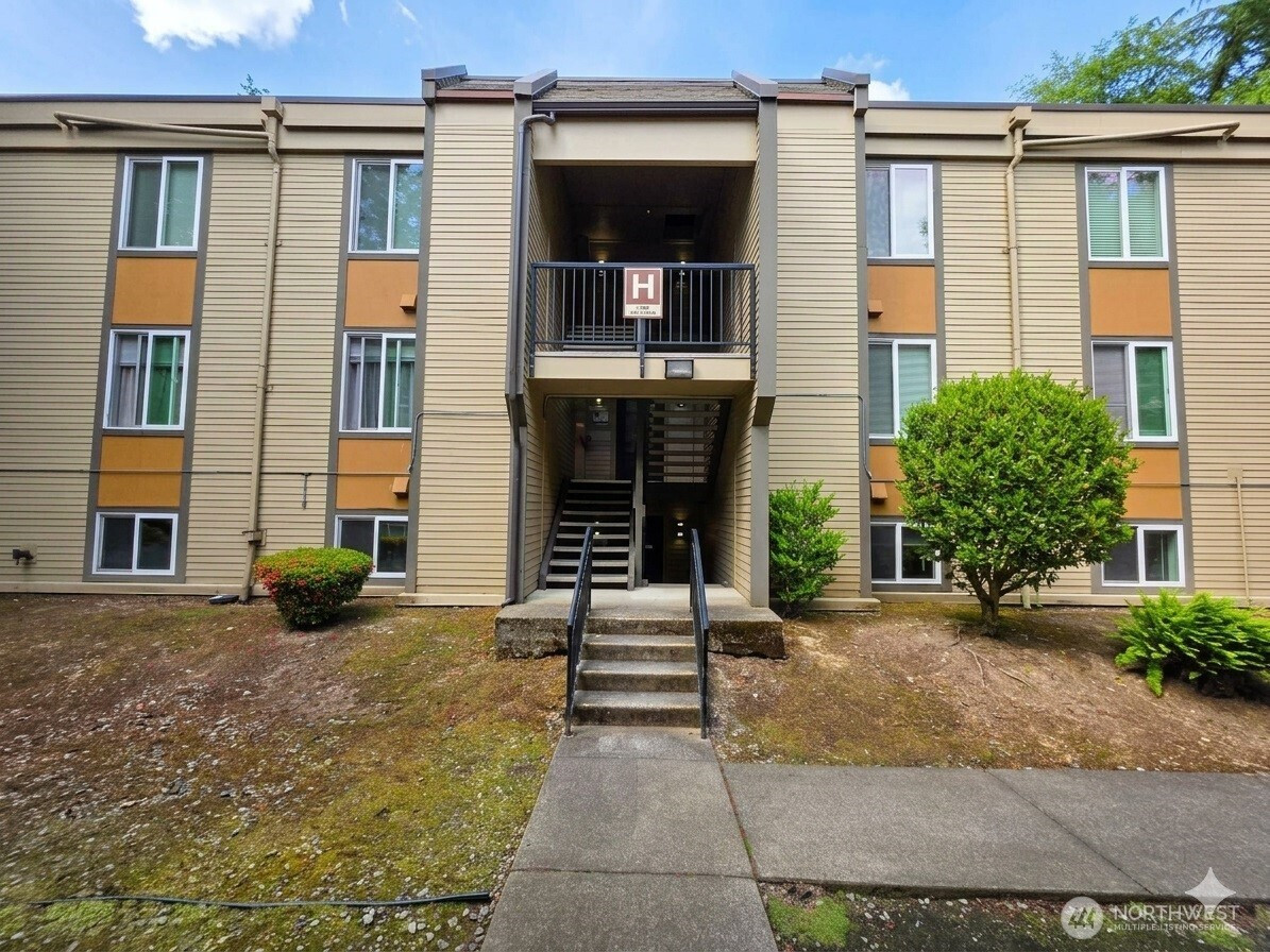 14605 34th Street NE, Bellevue, WA 98007