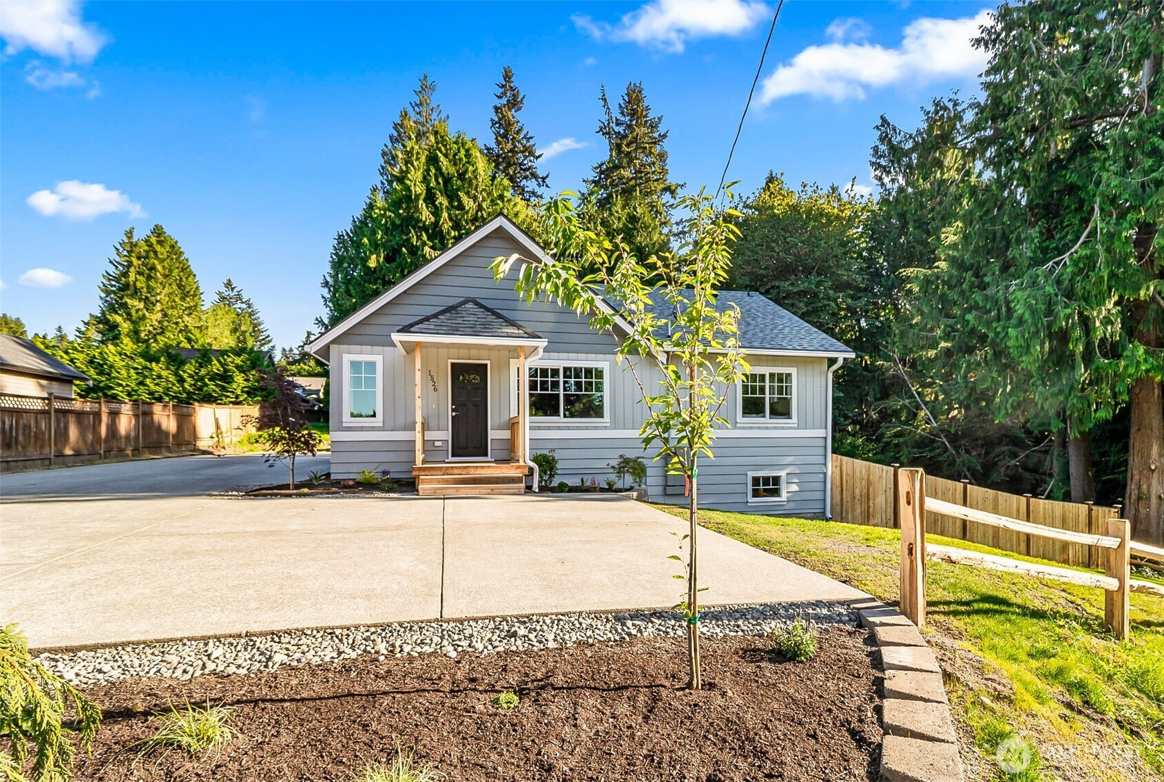 1526 W Mukilteo Blvd, Everett, WA 98203