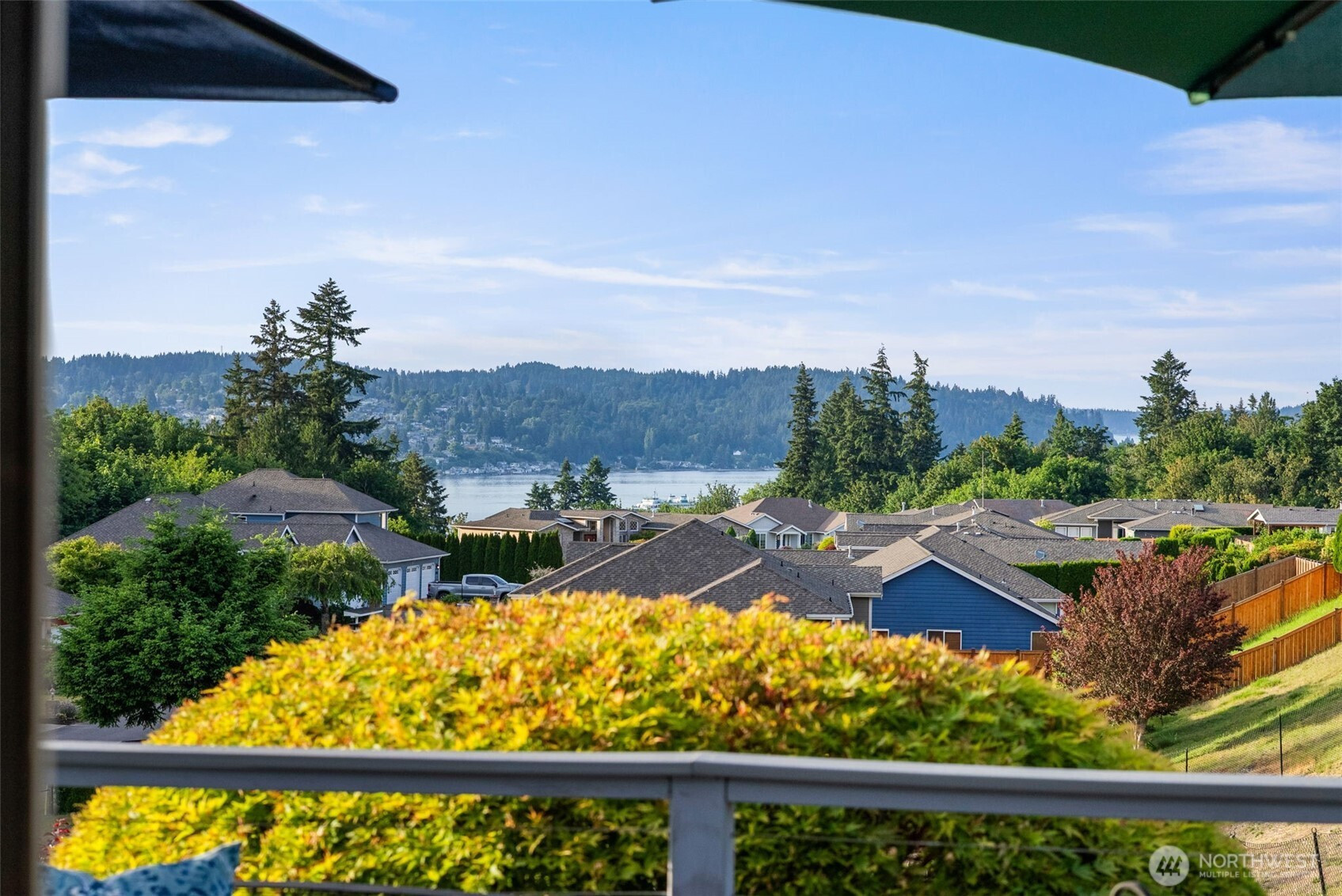 650 Medallion Place E, Port Orchard, WA 98366